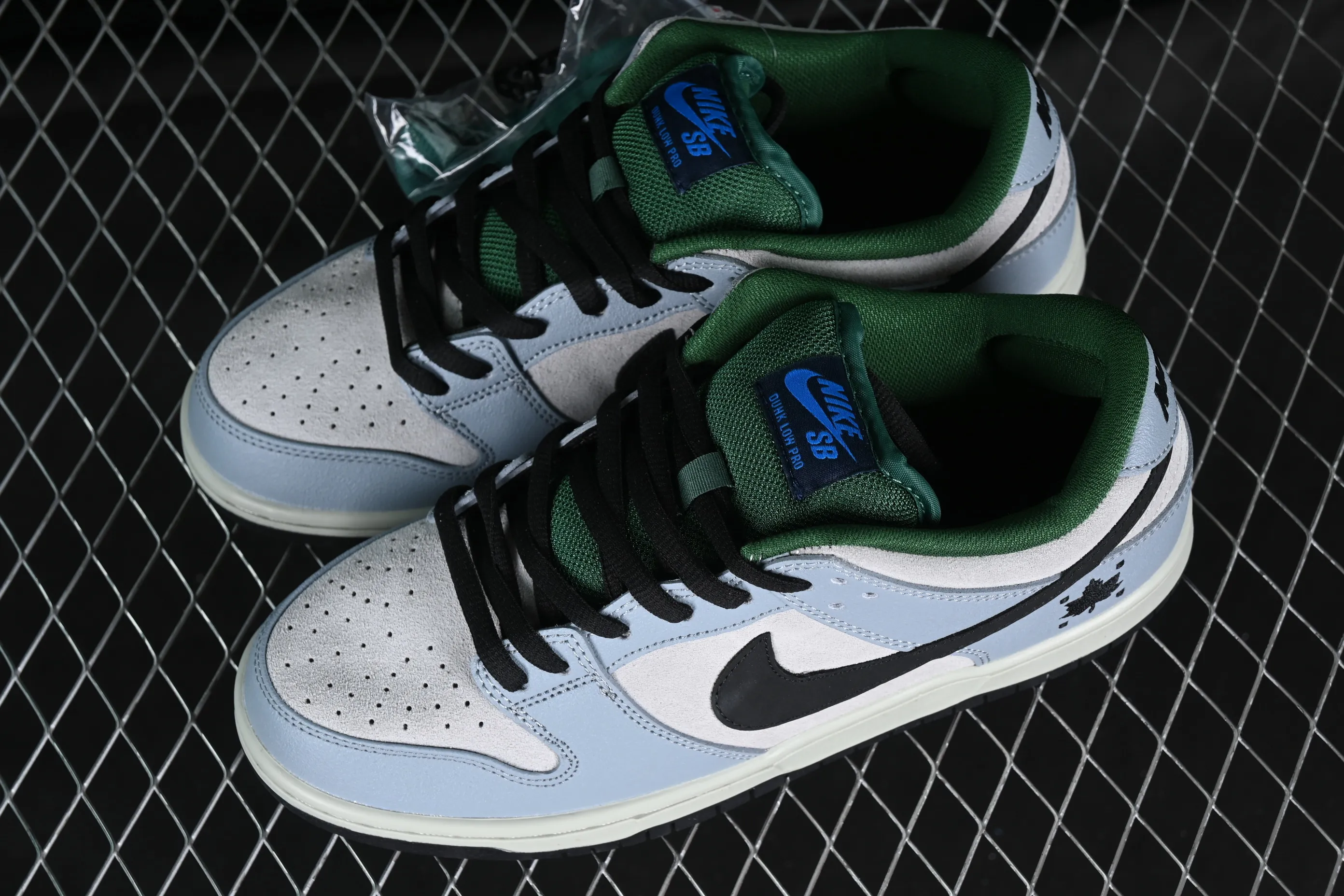 All categories Nk SB Dunk series Nk SB Dunk Low low-top sneakers Nk SB Dunk Low Prm SB smashed backboard fashion casual sneakers 313170-021